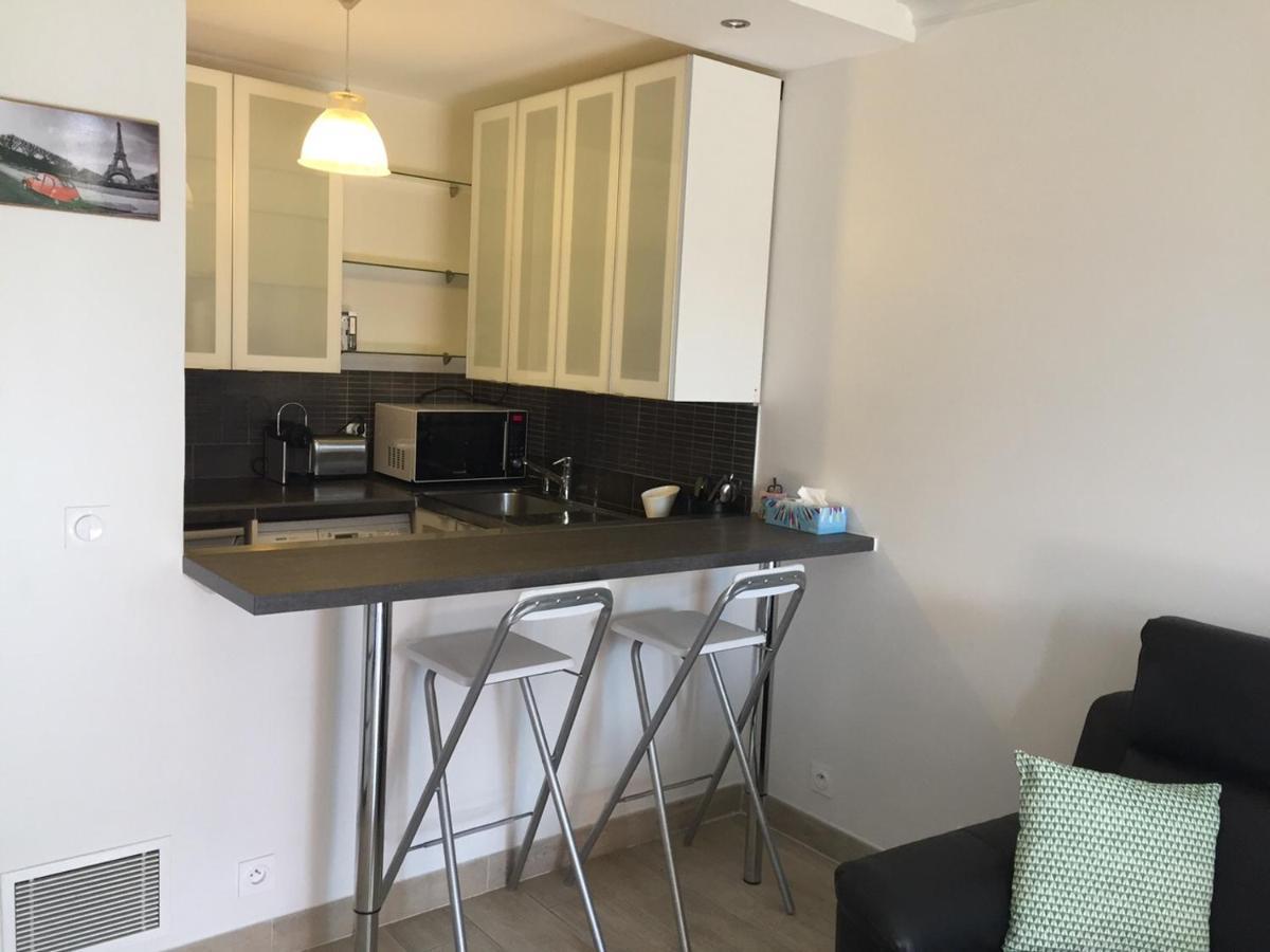 Belle Residence Au Centre De Saint Tropez Avec Piscine Et Garage Eksteriør billede